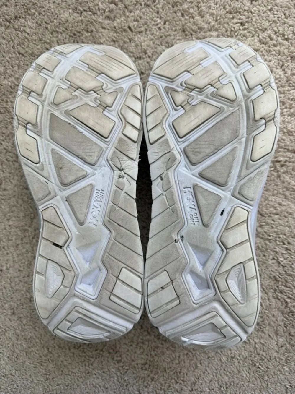 Hoka One One Arahi 4 Mens 8.5 Womens 9.5 Cushion Running Shoes Off White Tan